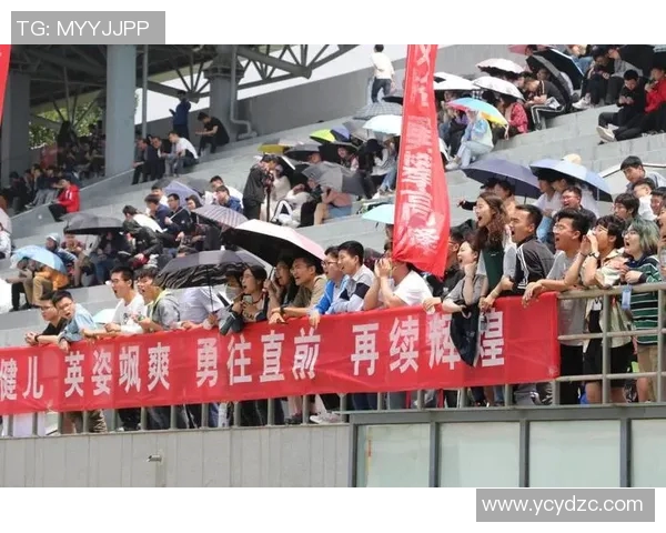 团结拼搏共铸辉煌中国足球队歌激励我们勇往直前追逐梦想